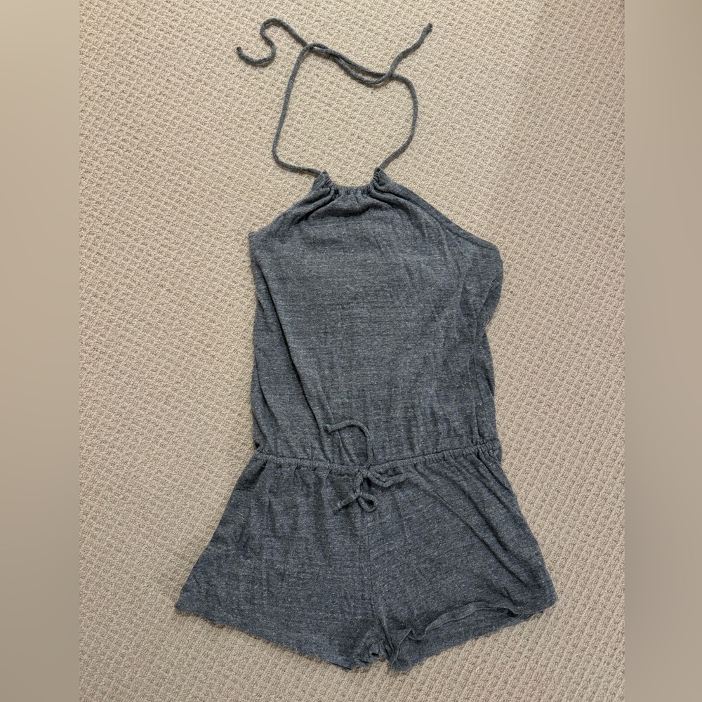 CHASER Gray Romper in Excellent Condition - Large